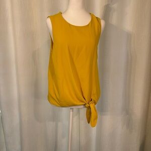 Yellow tie, tank top blouse